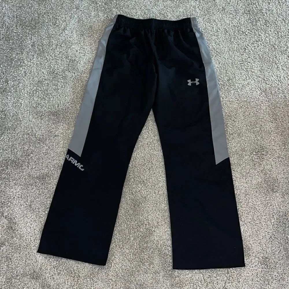 Mesh lined Under Armour boys youth track sweatpants jog jogger warm up pants MD